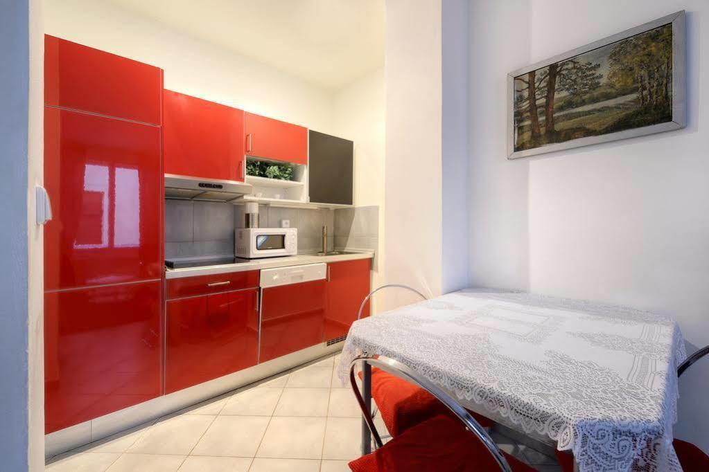 Apartment Konvikt Prague Exterior photo
